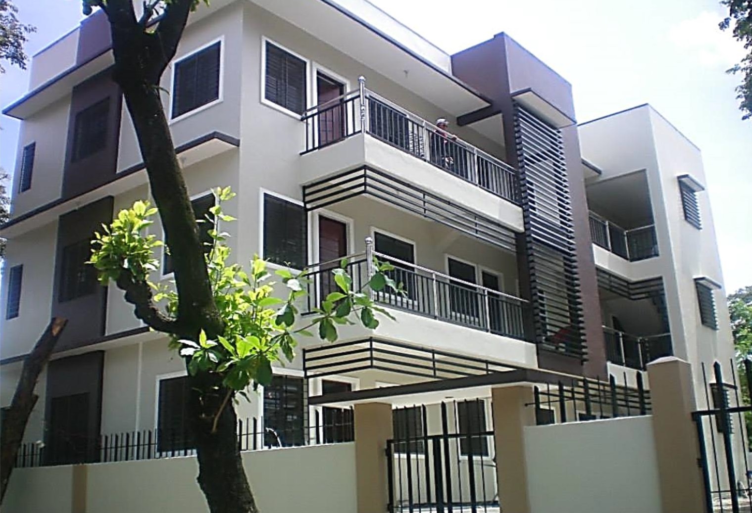 5, 9 & 10 Door Apartment